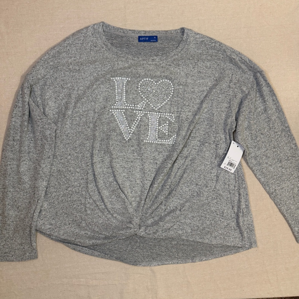 Apt. 9 high-low twist hem “LOVE” top, super soft